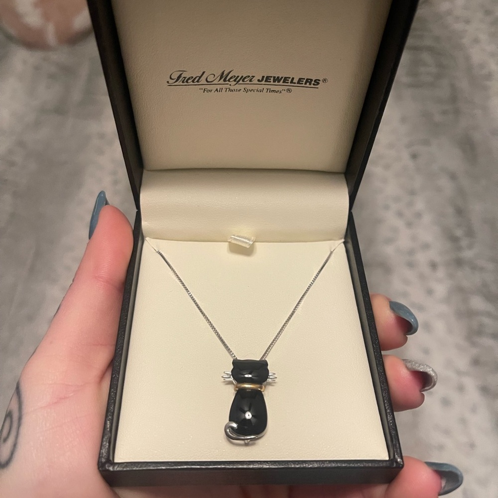 Fred Meyer Cat Necklace